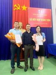 Chi bộ 13 tổ chức Lễ kết nạp đảng viên mới